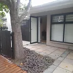 Cornerstone Guesthouse Alk Van Zyl